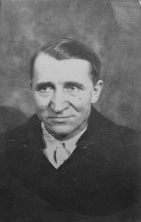 Аман Петр Петрович (1907) tagil.jpg