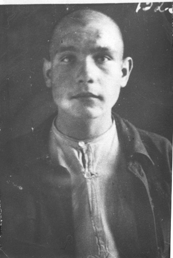 Файл:Комаров Анатолий Васильевич (1929).jpg