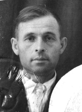 Зингер Петр Матвеевич (1912) tagil.jpg