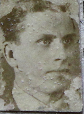 Ларионов Александр Дмитриевич (1909).JPG