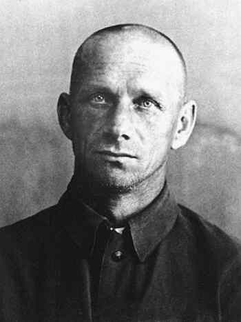 Файл:Каузов Александр Иванович (1896).jpg