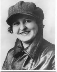 Адгамова Сарвар Сабировна (1901).jpg