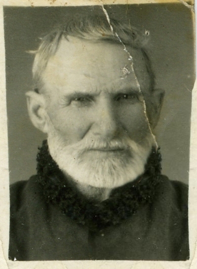 Файл:Сюсюкин Ефрем Романович (1884).jpg