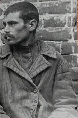 Зиновьев Дмитрий Егорович (1898).jpg