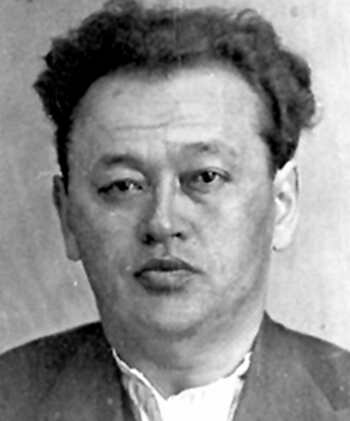 Файл:Нурмаков Нигмет Нурмакович (1895).jpg