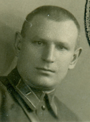 Якутин Ефрем Васильевич (1898).jpg