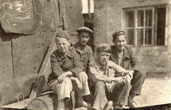 Файл:Женя. 1943г..jpg