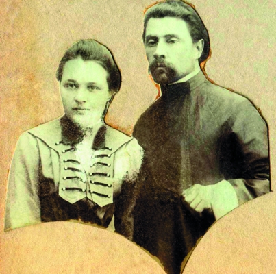 Файл:Ierej-Mihail-Adamantov-s-matushkoj-Mariej.jpg