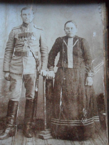 Файл:Белик Илларион Дмитриевич и жена Белик (Скосарь) Агрипина Лукьяновна.jpg