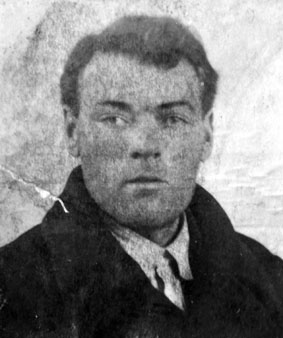 Капес Иван Давидович (1911) tagil.jpg