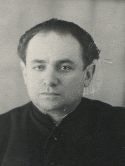 Файл:Постолов Александр Самойлович (1905).jpg