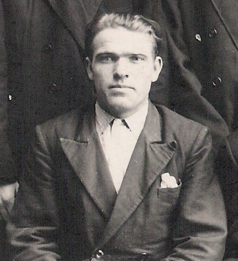 Файл:Нецлав Данил Августович (1925).jpeg