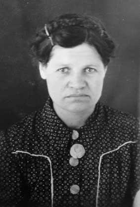 Юнг Паулина Ивановна (1918) tagil.jpg