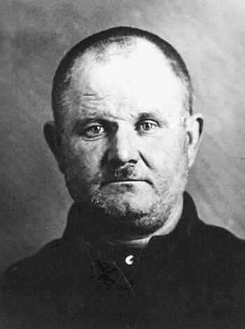 Файл:Алибаев Салахутдин (1896).jpg