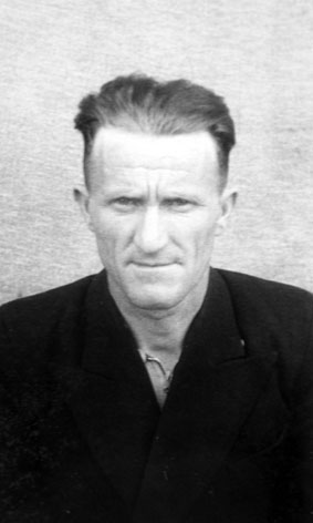 Пфау Эдуард Генрихович (1914) tagil.jpg