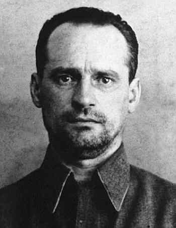 Файл:Коробов Иван Алексеевич (1895).jpg