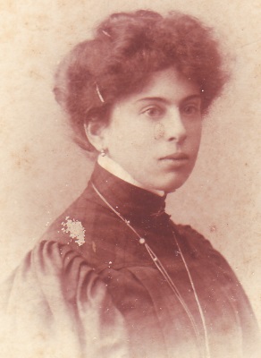 Иоффе Вера Абрамовна (1886) 1.jpg