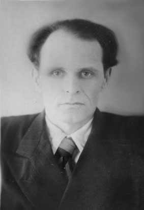 Яраус Эдгар Яковлевич (1919) tagil.jpg
