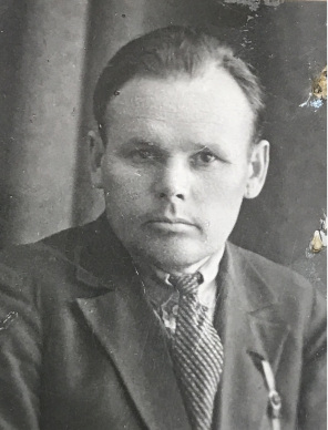 Файл:Мальцев Петр Степанович (1893).jpg