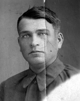 Миллер Генрих Вениаминович (1908) tagil.jpg
