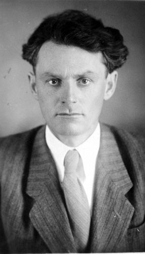 Пфецер Вилли Генрихович (1914) tagil.jpg