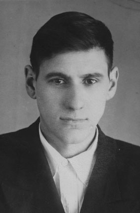 Плетцер Павел Адамович (1928) tagil.jpg