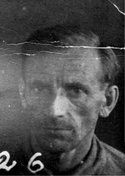 Файл:Кузнецов Петр Елизарович (1895).jpg