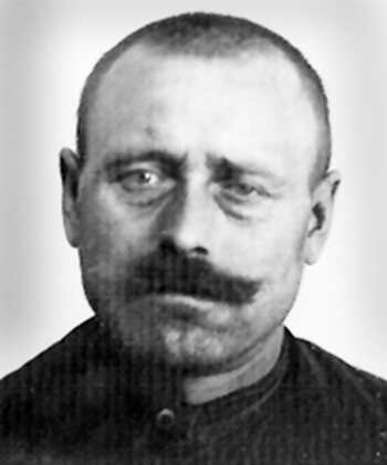 Файл:Астанькович Яков Васильевич (1893).jpg