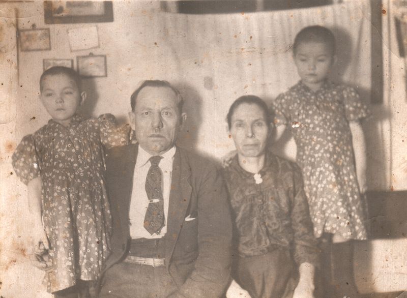 Файл:Дюков Филипп Власович (1889).jpg