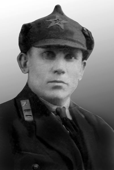 Файл:Солдат в будёновке 1.jpg