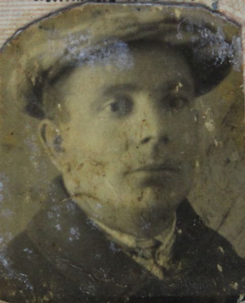 Файл:Чеменевский Борис Иосифович (1895).JPG