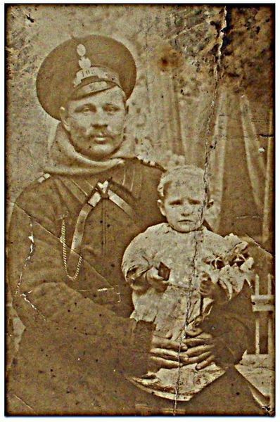 Файл:Олейник Евсей Ионович (1881).jpg