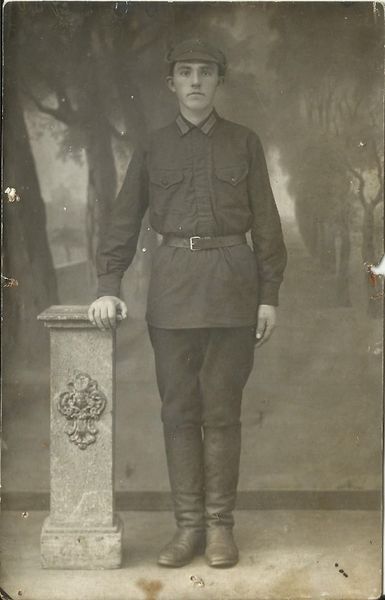 Файл:Залеснов Павел Иванович (1905).jpg