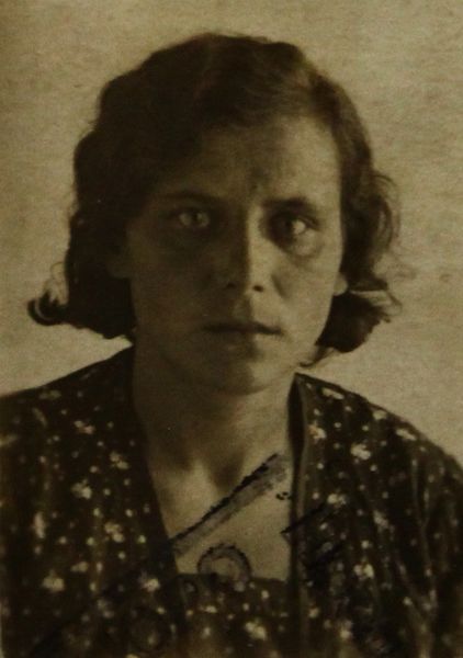 Файл:Бычкова Зинаида Михайловна (1908).JPG