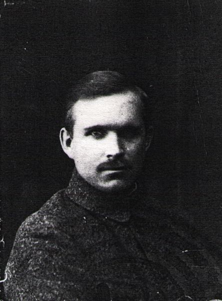 Файл:Молчанов Николай Харитонович (1894).jpg