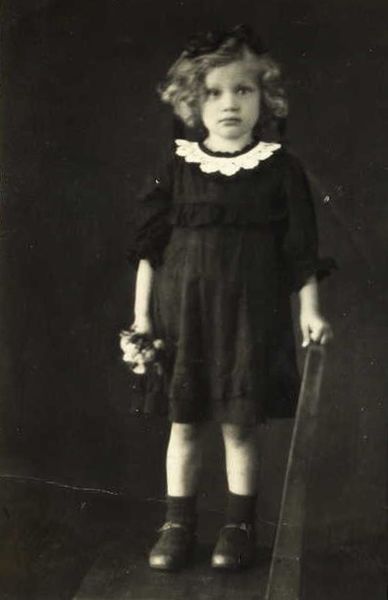 Файл:Безлер Эрна Эвальдовна (1946) 1.jpg