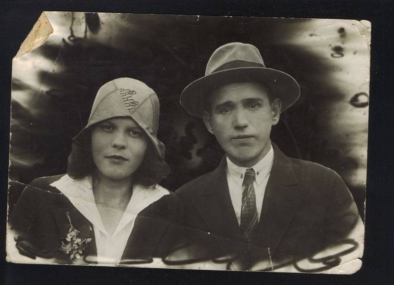 Файл:Дрянных Александр Георгиевич с женой.jpg