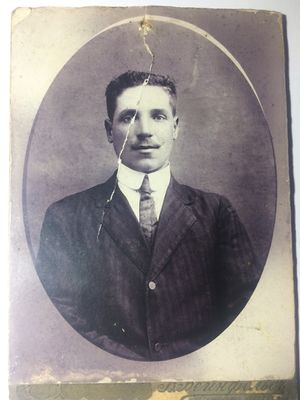 0-02-05-0ea243dd902d8b379c26f0c27ada9141b31171cce183d4c799c38d465ec87313 full.jpg