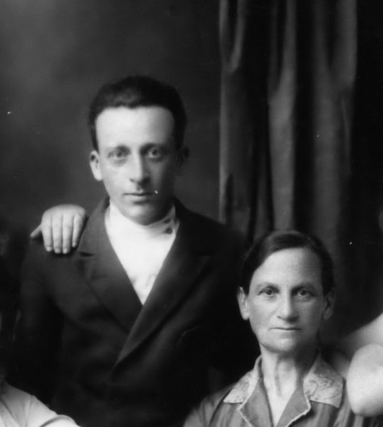 Файл:Подгаец Яков Борисович (1906) 5.jpg