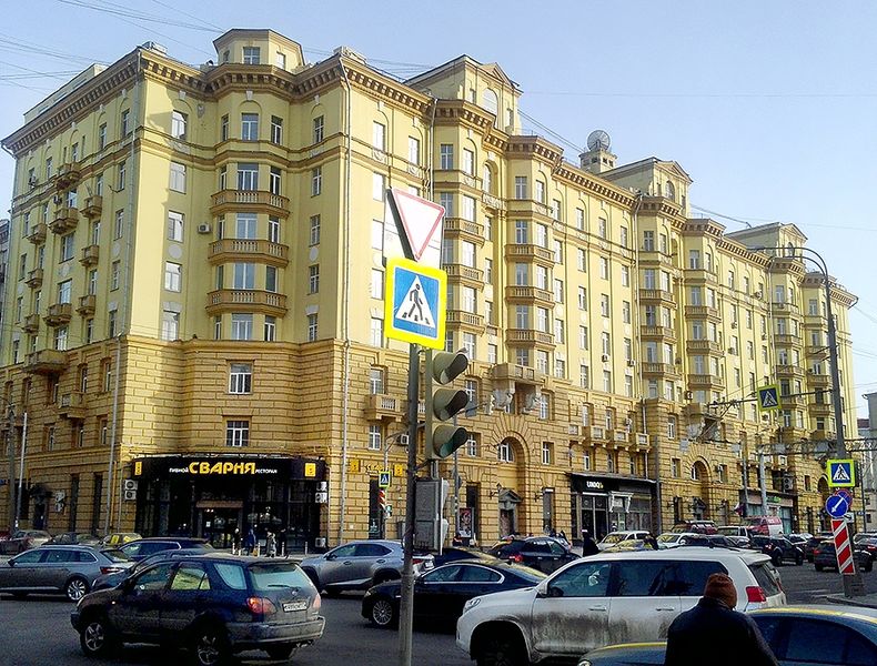 Файл:72 20190608193156MSk PrMira 74 d900.jpg