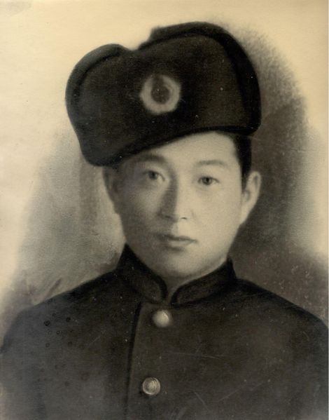 Файл:Сапаров Эренцен Эрдни-Горяевич (1925).jpg