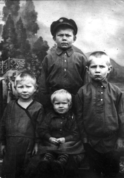 Файл:Малков Иван Степанович (1901) 1.jpg