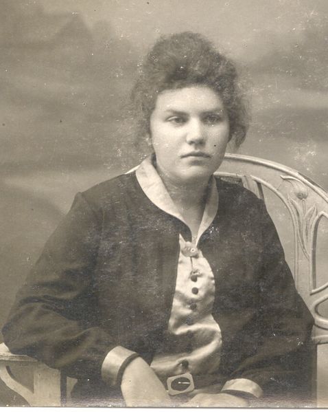 Файл:330397 originalАнна.jpg