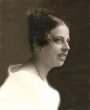 Казаринова Ксения Павловна (1898).jpg