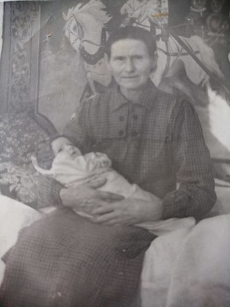 Файл:Вингерт Луиза Самуиловна (1883).jpg