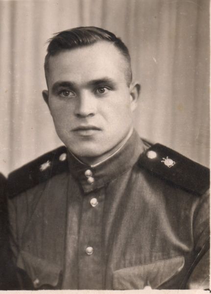 Файл:Кошкарев Николай Тихонович (1934).jpg