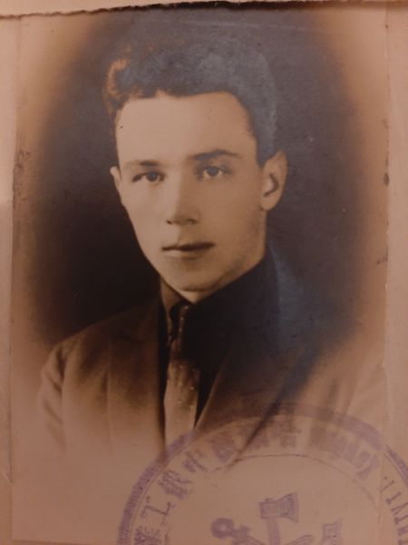 Файл:Овсянюк Сергей Концратьевич (1909).jpg