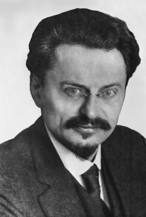Лев Давидович Троцкий (около 1929).jpg