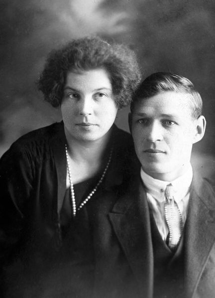 Файл:Вячеслав и Александра Островские.jpg