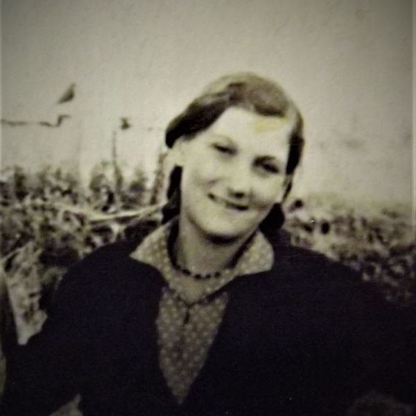 Файл:Гаан Наталья Христиановна (1932).jpg